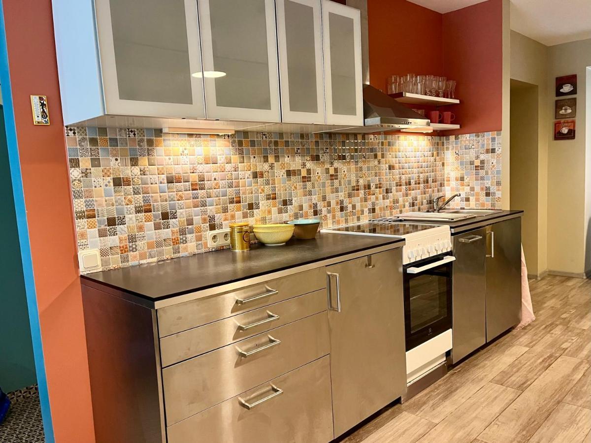 Cozy Vibes Like Home It Is Quiet Apartment With Three Bedrooms Rīga Exterior foto