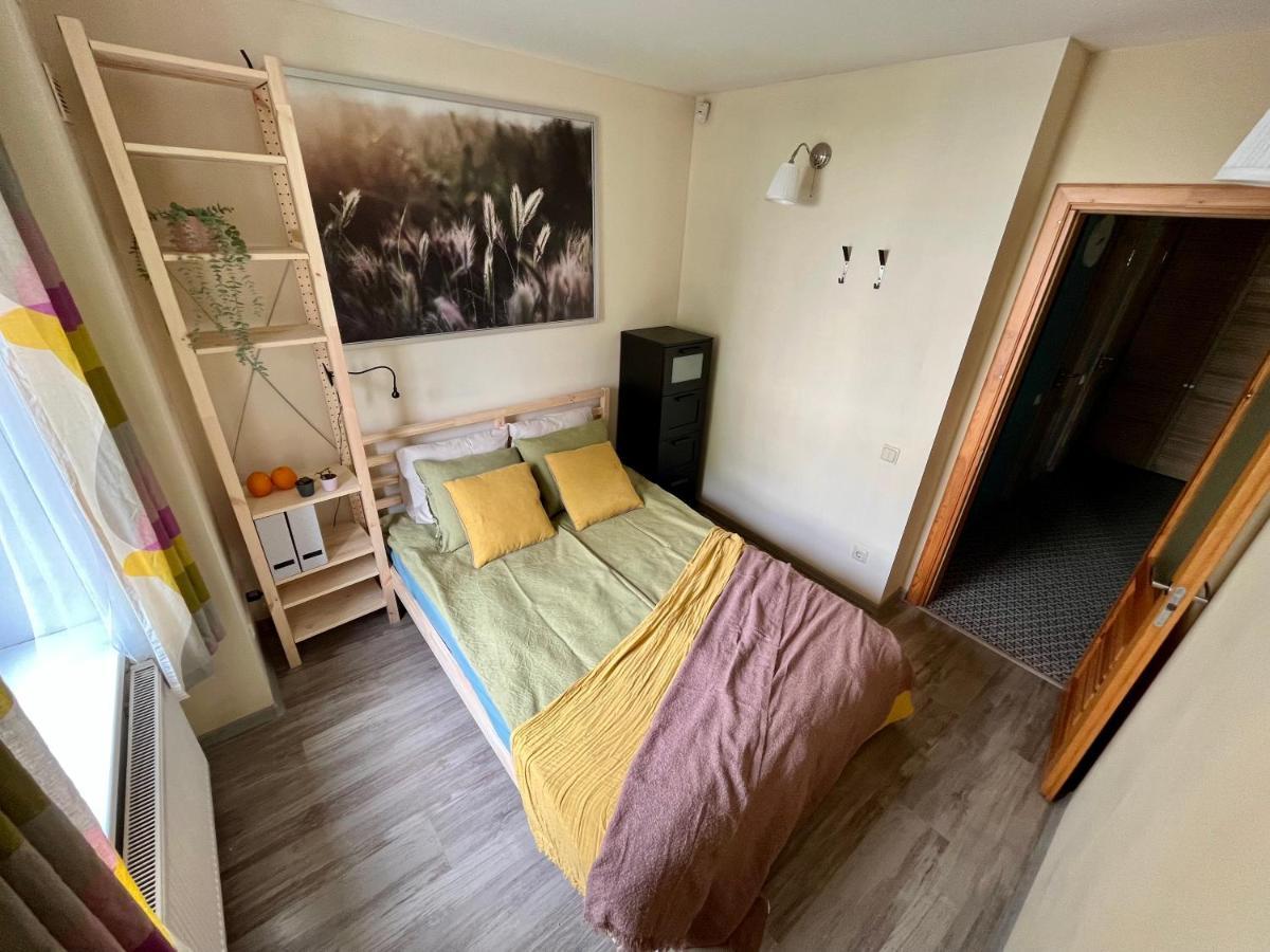 Cozy Vibes Like Home It Is Quiet Apartment With Three Bedrooms Rīga Exterior foto