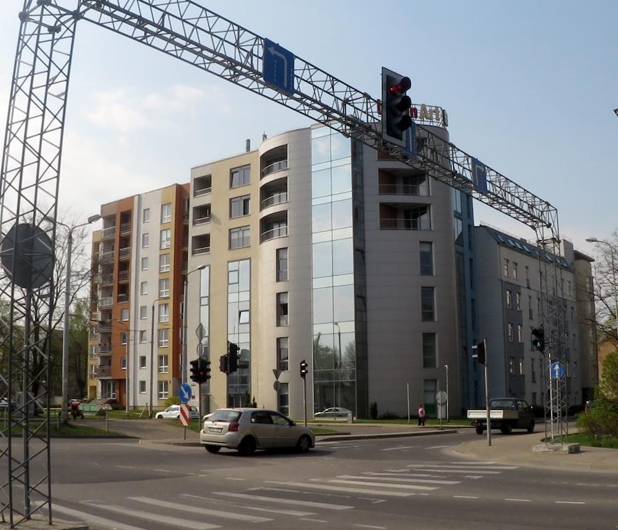 Cozy Vibes Like Home It Is Quiet Apartment With Three Bedrooms Rīga Exterior foto