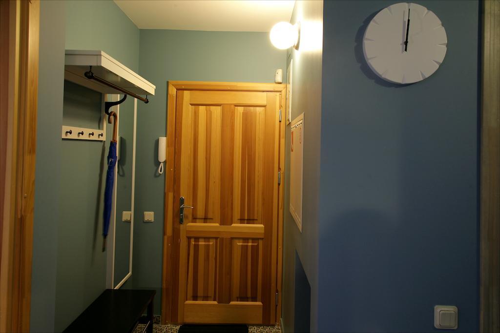 Cozy Vibes Like Home It Is Quiet Apartment With Three Bedrooms Rīga Cameră foto